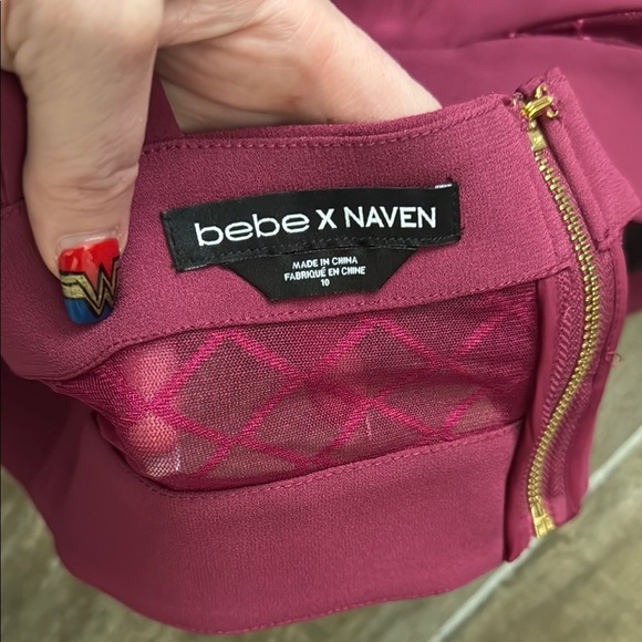 BEBE DIAMOND MESH INSERT TOP CROPPED CROP TOP - Picture 12 of 12